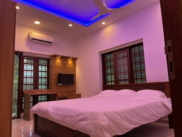 Lakeshore Premier Serviced Villa Alappuzha