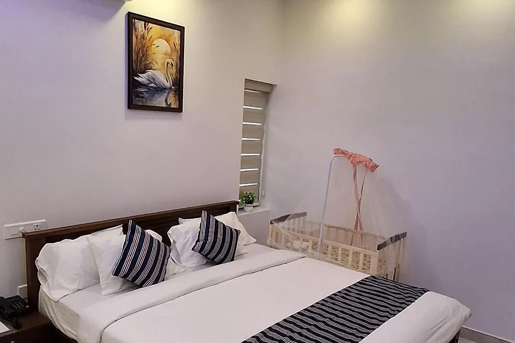 Lakeshore Premier Serviced Villa Alappuzha