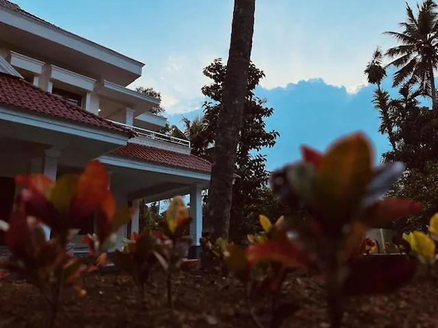Lakeshore Premier Serviced Villa Alappuzha