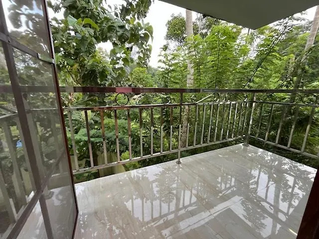 Lakeshore Premier Serviced Villa Alappuzha